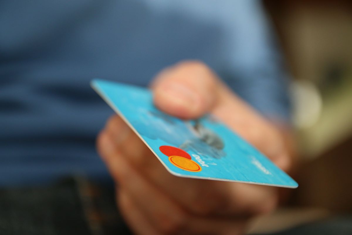 クレジットカードの付帯保険を活用する